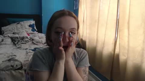 Snapshot of liaroberts1 chatting on 18, 2, 2025 Lia Roberts online show from 18, 2, 2025