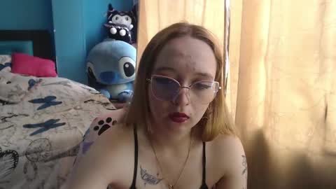 Snapshot of liaroberts1 chatting on 11, 3, 2025 Lia Roberts online show from 11, 3, 2025