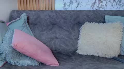Snapshot of liaruso chatting on 4, 10, 2025 liaross online show from 4, 10, 2025