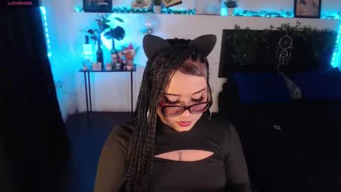 Snapshot of liascarlett chatting on 3, 11, 2025 LiaScarlett online show from 3, 11, 2025