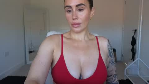 Snapshot of libbyloveheartx chatting on 8, 7, 2026 Libby online show from 8, 7, 2026