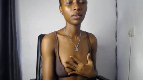 Snapshot of lick_juicypussy chatting on 6, 1, 2026 Juicy pinkpussy online show from 6, 1, 2026