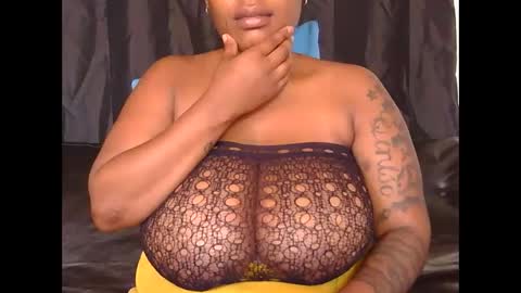 lickabletash98 online show from 12, 1, 2025