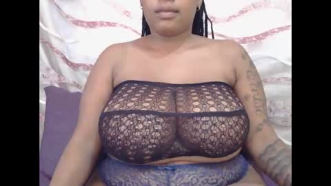 lickabletash98 online show from 26, 1, 2025