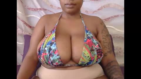 lickabletash98 online show from 29, 1, 2025