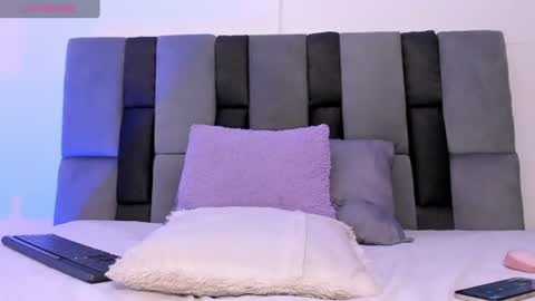 Snapshot of light_eyes_ chatting on 21, 7, 2026 Jhonatan online show from 21, 7, 2026