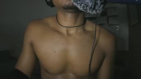 Snapshot of lightskinbeachboy chatting on 15, 5, 2026 Lightskinbeachboy online show from 15, 5, 2026