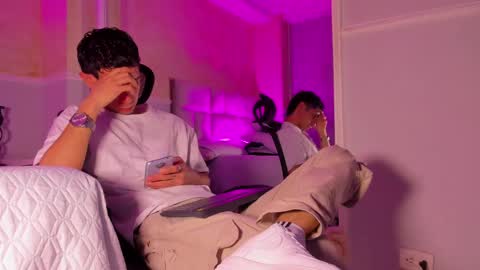 L I I A M online show from 5, 3, 2025