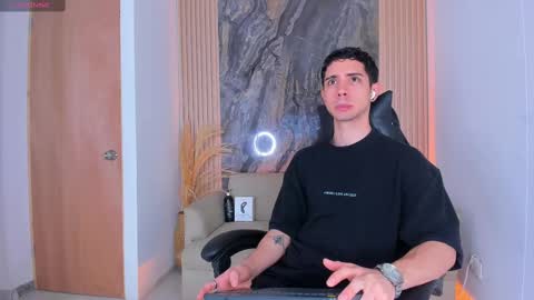 L I I A M online show from 8, 9, 2025