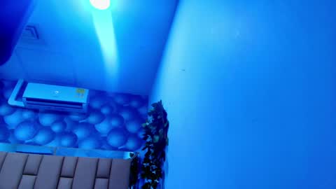 Snapshot of liil_miia chatting on 21, 5, 2026 Miia online show from 21, 5, 2026