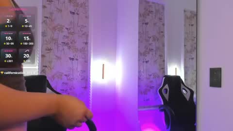 Snapshot of liiliie_petite chatting on 25, 5, 2026 L I I L I I E online show from 25, 5, 2026