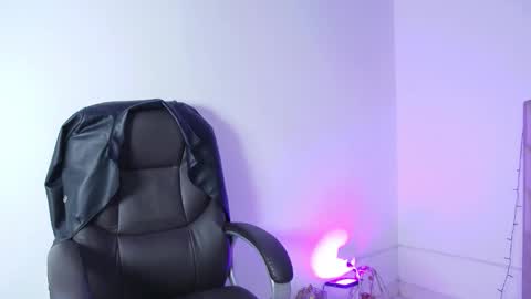 liilithstone online show from 7, 2, 2026