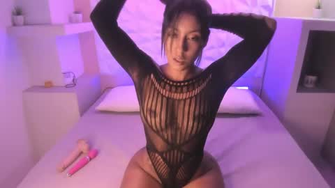 LiizJones online show from 24, 1, 2025