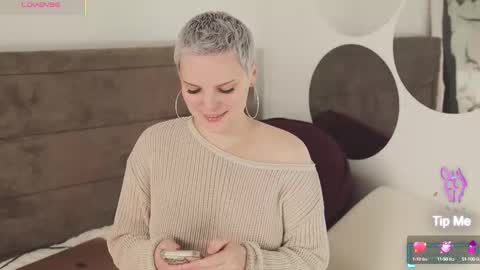 likaaberry online show from 3, 10, 2025