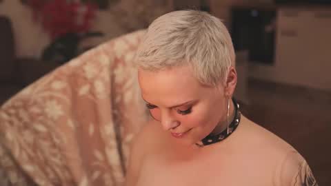 likaaberry online show from 30, 10, 2025