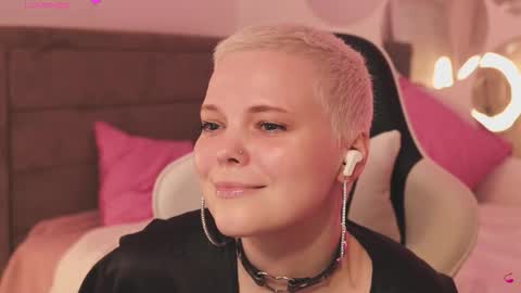 likaaberry online show from 4, 2, 2026