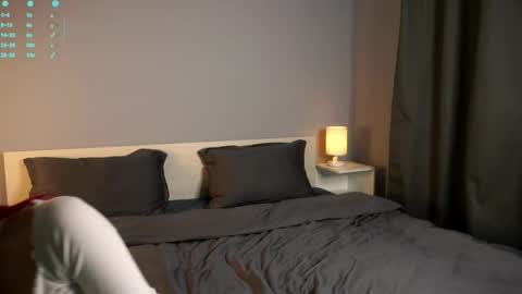 Snapshot of likalens chatting on 8, 11, 2025 Emi online show from 8, 11, 2025