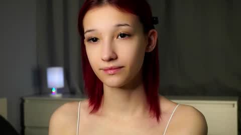 Snapshot of likalens chatting on 25, 11, 2025 Emi online show from 25, 11, 2025