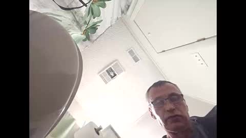 Like2watchuwatchme online show from 4, 3, 2026