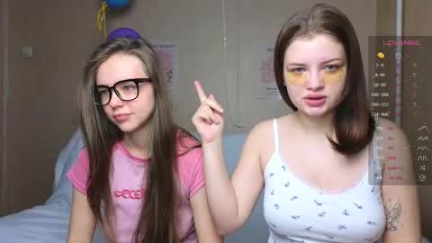 Snapshot of like_sun chatting on 17, 12, 2024 Call me Anna online show from 17, 12, 2024