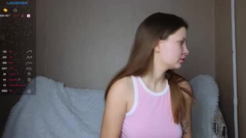 Snapshot of like_sun chatting on 13, 10, 2025 Call me Anna online show from 13, 10, 2025