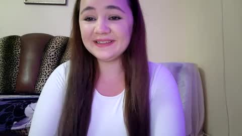 Snapshot of likechoco chatting on 25, 12, 2024 Celine online show from 25, 12, 2024