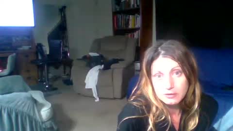 Snapshot of likerightnow chatting on 7, 1, 2026 likerightnow online show from 7, 1, 2026