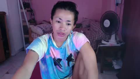 Snapshot of likliklicklengleng chatting on 17, 2, 2025 Leng online show from 17, 2, 2025