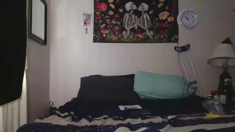 Snapshot of lil_bit_midnightmuse chatting on 29, 3, 2026 lil_bit_midnightmuse online show from 29, 3, 2026