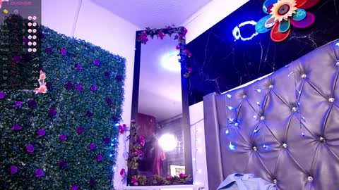   online show from 7, 12, 2024