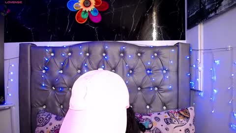   online show from 12, 12, 2024