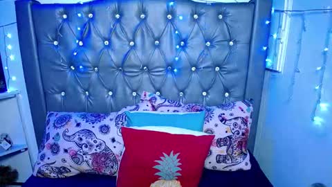   online show from 12, 2, 2025