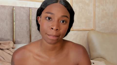 Snapshot of lilabeily chatting on 6, 2, 2025 lila bailey online show from 6, 2, 2025