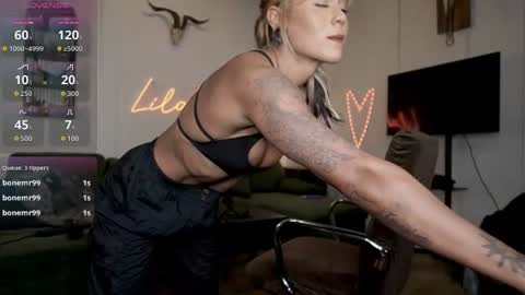 Snapshot of lilah_fit chatting on 17, 7, 2026 Lilah Fit online show from 17, 7, 2026
