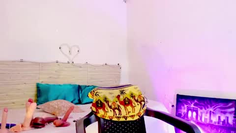 Lilah Sweet online show from 19, 4, 2026