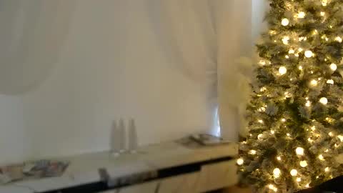 Rebecca online show from 18, 12, 2025