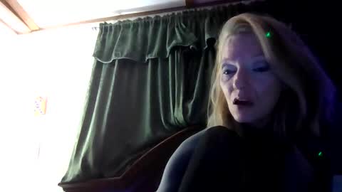 lilbit4u online show from 16, 12, 2024