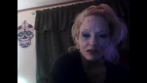 lilbit4u online show from 8, 1, 2025