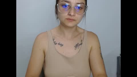 Snapshot of lilcoralinne_0 chatting on 30, 5, 2026 Valeri Villalobos IG villa lobosvaleri online show from 30, 5, 2026