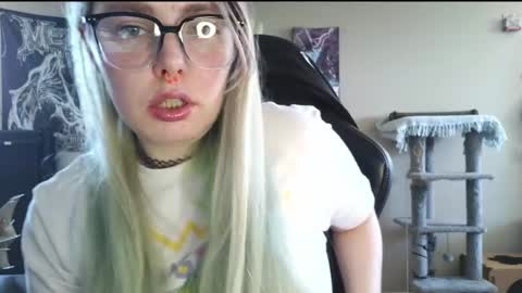 Snapshot of lilemmy1999 chatting on 20, 4, 2026 emily ryanson online show from 20, 4, 2026
