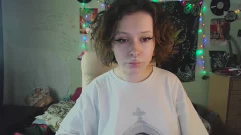 Snapshot of lileyfoxxx chatting on 18, 10, 2025 Lil online show from 18, 10, 2025