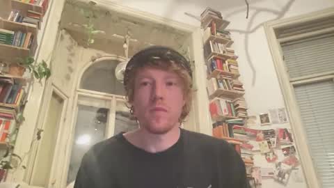 Snapshot of lilginge1 chatting on 20, 10, 2025 lilginge1 online show from 20, 10, 2025
