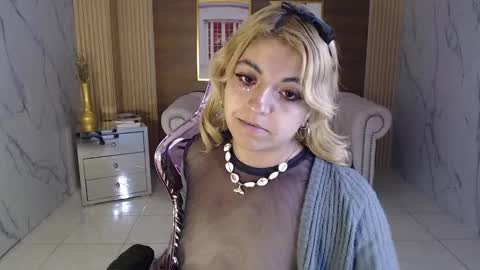 Lili online show from 18, 2, 2025