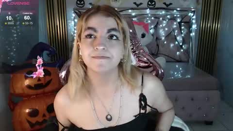 Lili online show from 8, 10, 2025