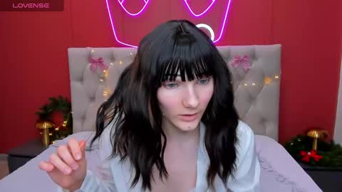Snapshot of lili_flowerr chatting on 5, 1, 2025 Lilli follow me kiss online show from 5, 1, 2025