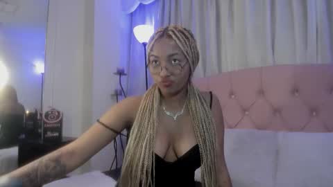 Snapshot of lili_harvey chatting on 11, 10, 2025 Lili online show from 11, 10, 2025