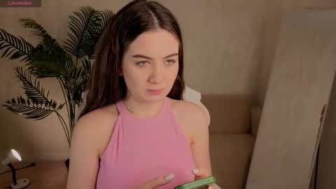 Snapshot of liliacrown chatting on 18, 11, 2025 Lilia online show from 18, 11, 2025