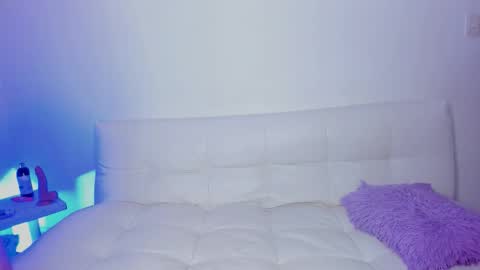 Snapshot of liliana_777 chatting on 28, 11, 2025 Sarai 18 year online show from 28, 11, 2025