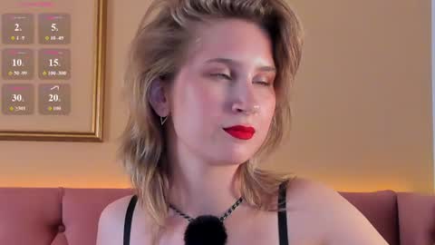 Snapshot of lilianadaniels chatting on 8, 7, 2026 Lilian online show from 8, 7, 2026