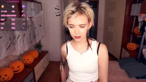 Snapshot of liliandaniels chatting on 21, 10, 2025 Lilian online show from 21, 10, 2025